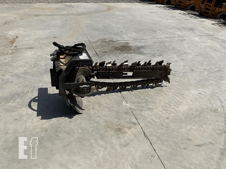 2018-ditch-witch-sk800-image-2