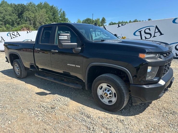 2020-chevrolet-2500hd-image-7