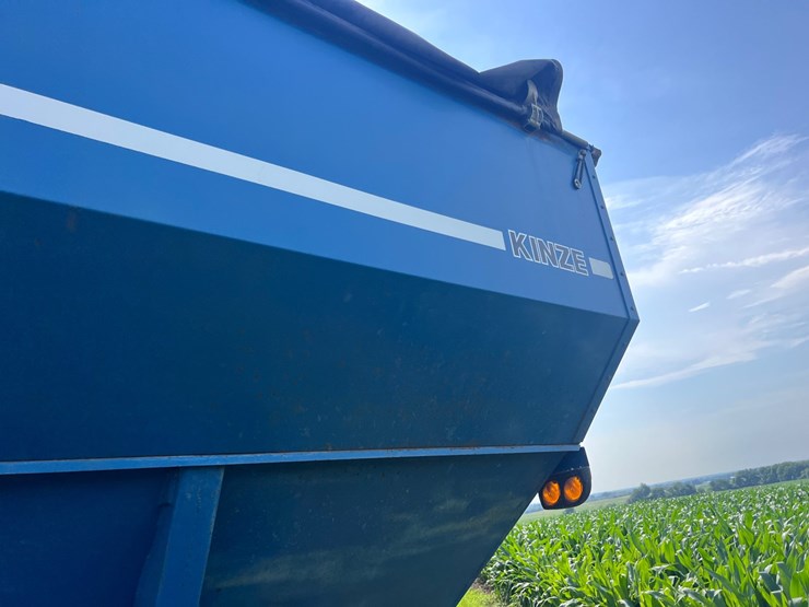 kinze-1040-image-15