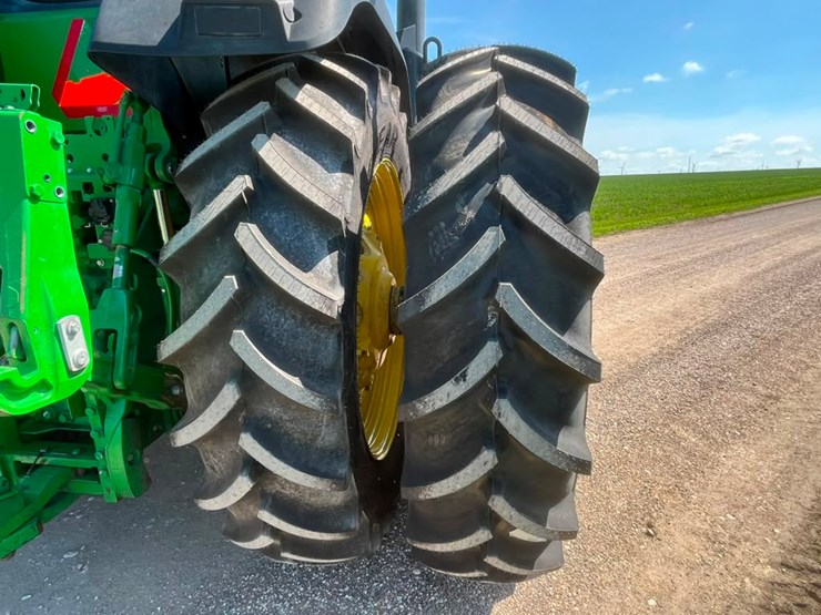 2023-john-deere-7r-210-image-25