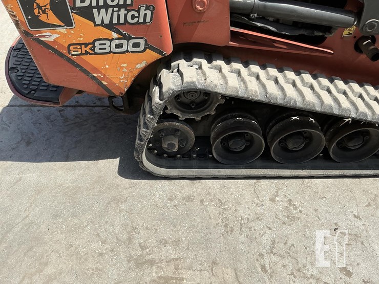2018-ditch-witch-sk800-image-7