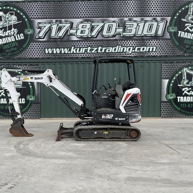 2019 BOBCAT E32i