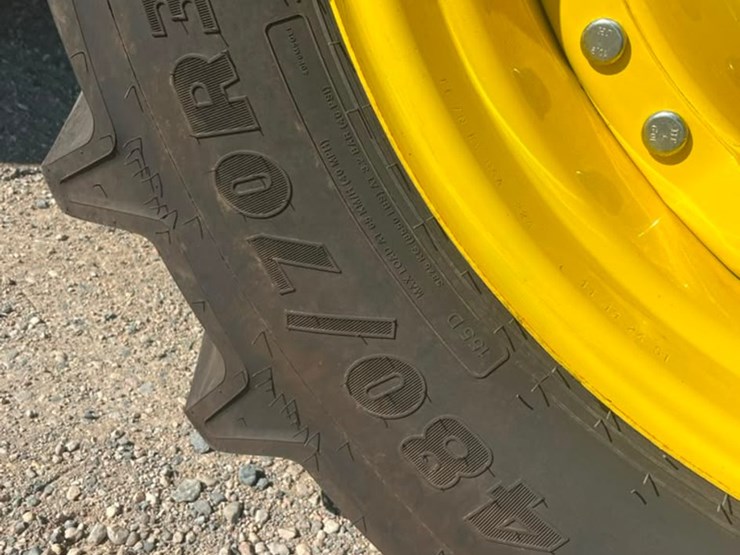 2023-john-deere-7r-210-image-26