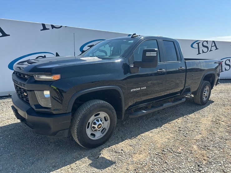 2020-chevrolet-2500hd-image-1