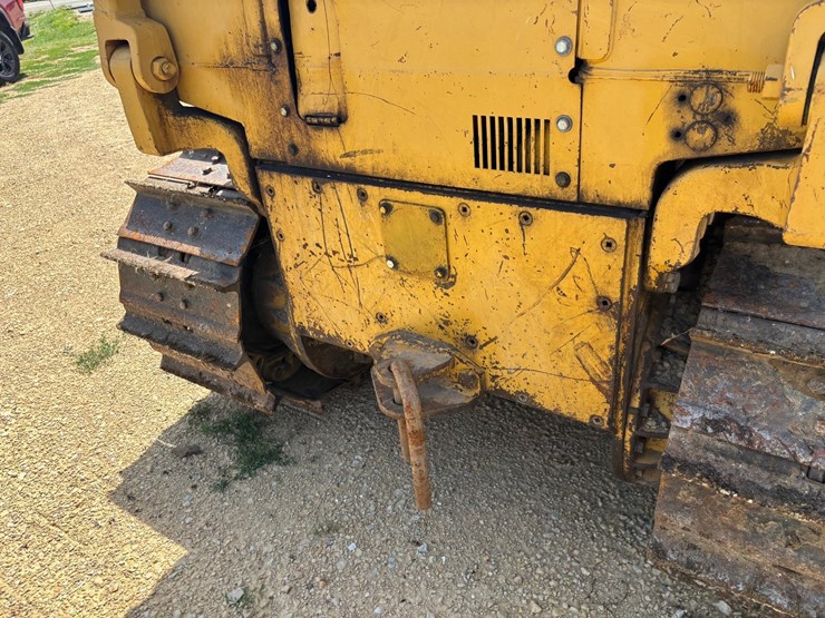 caterpillar-d5c-iii-image-15