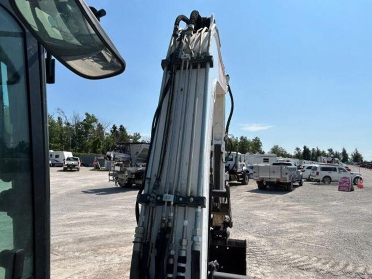 2022-bobcat-e88-image-54