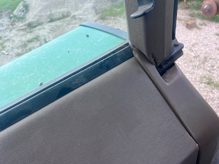 john-deere-4450-image-29