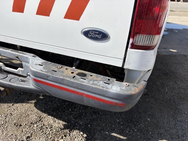 2002-ford-f350-image-14