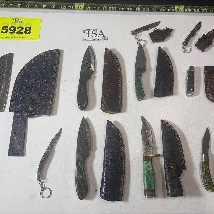 #5928 • (10) Unused Knives