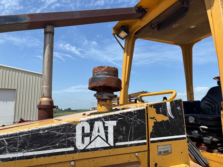 caterpillar-d5c-iii-image-28