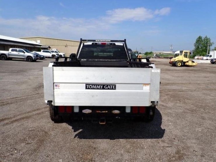 2019-ford-f350-xl-image-7