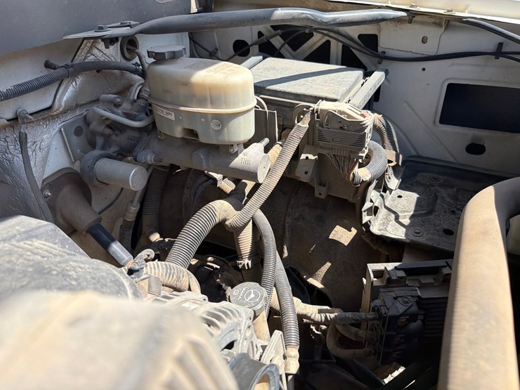 2018-chevrolet-2500-image-42