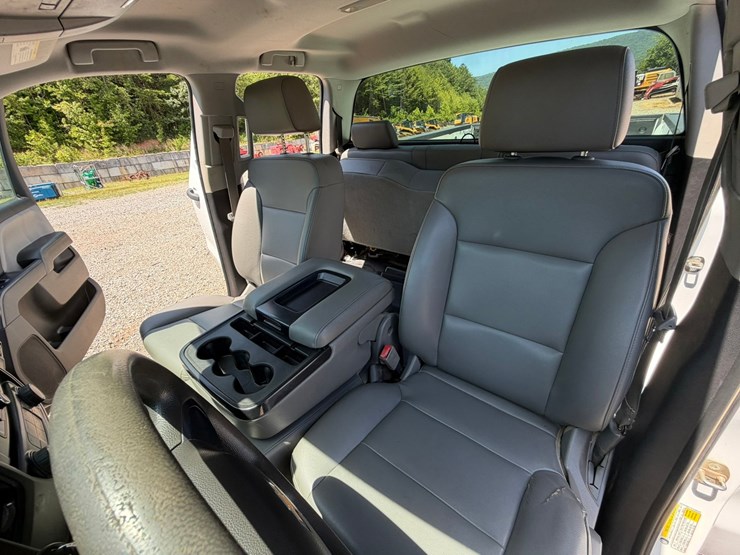2019-chevrolet-silverado-1500-image-24