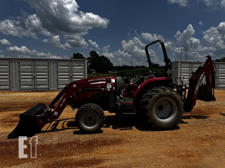 massey-ferguson-1749-image-1