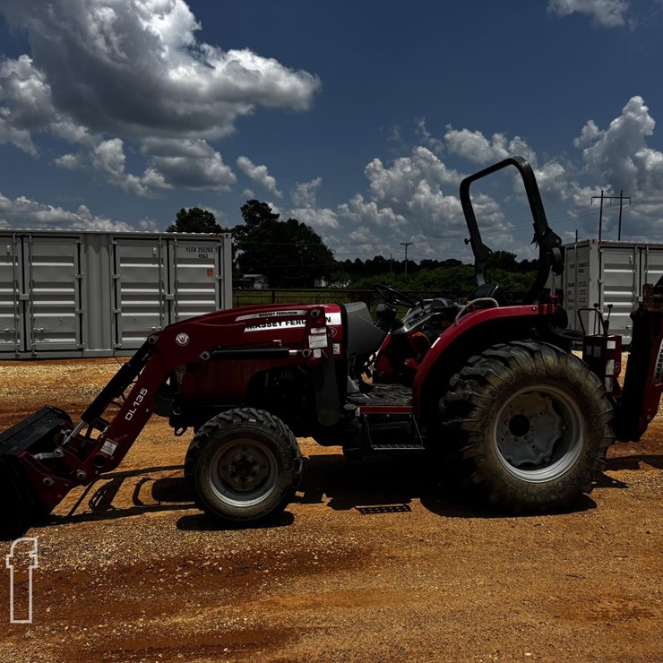 MASSEY-FERGUSON 1749