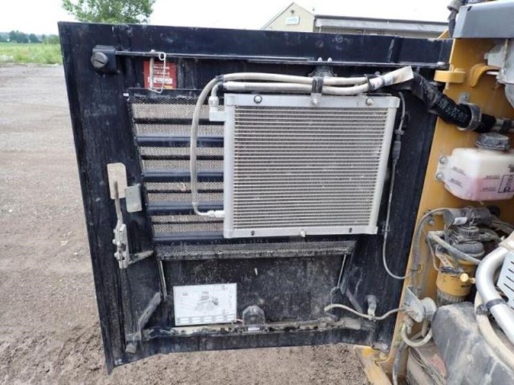 2022-caterpillar-236d3-image-49