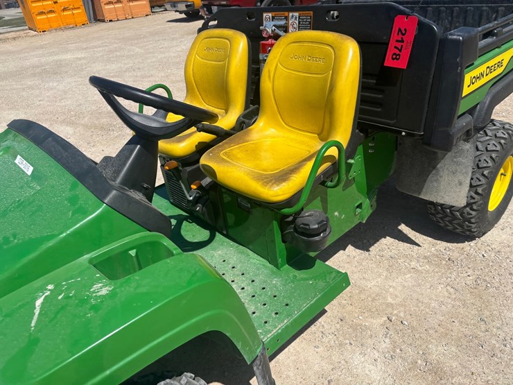 2016-john-deere-gator-image-9