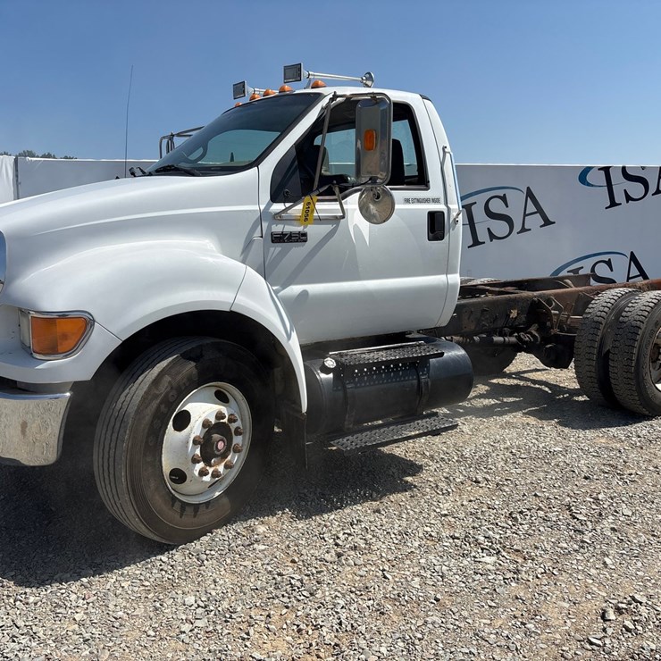 FORD F750
