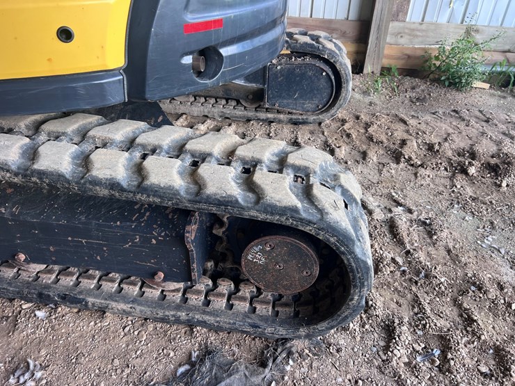 yanmar-vio50-6a-image-25