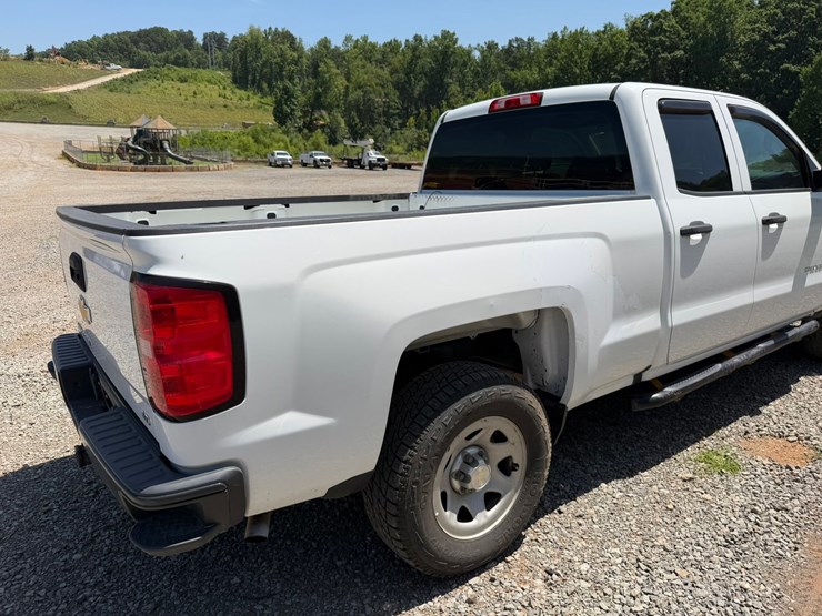 2019-chevrolet-silverado-1500-image-16