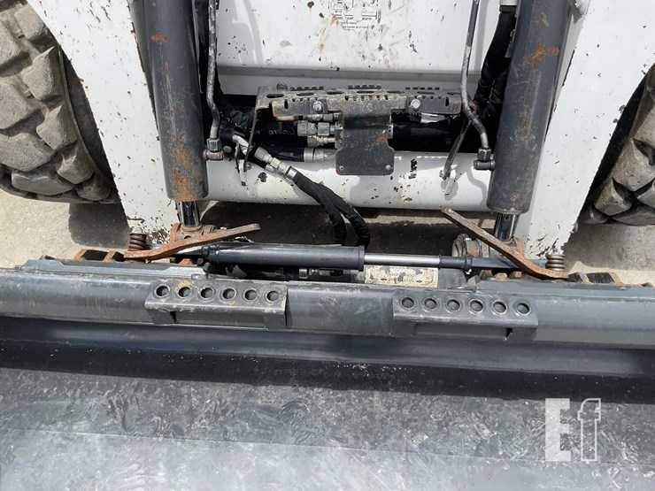 2022-bobcat-s770-image-9