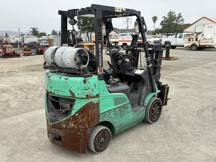 2019-mitsubishi-fgc25n-image-3