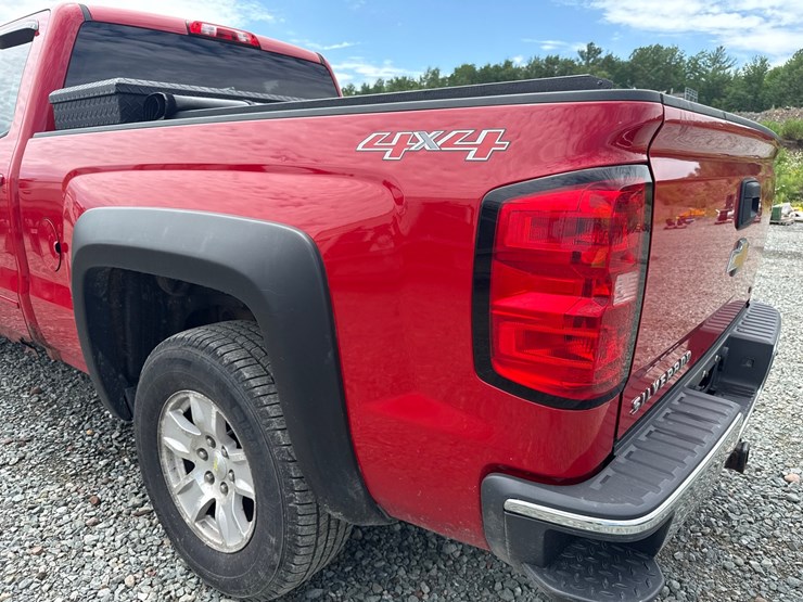 2015-chevrolet-1500-image-21