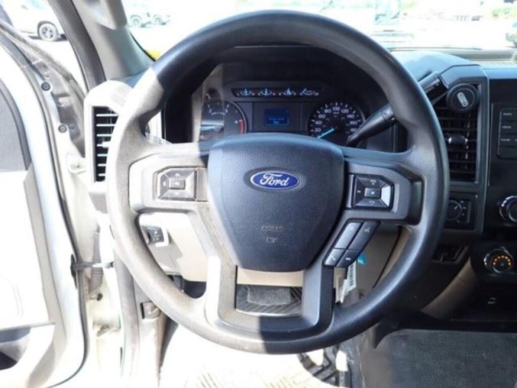 2019-ford-f350-xl-image-14