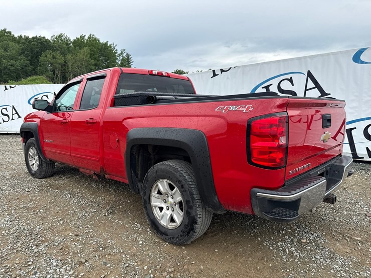 2015-chevrolet-1500-image-3