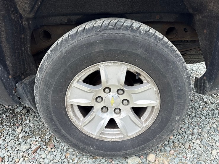 2015-chevrolet-1500-image-50