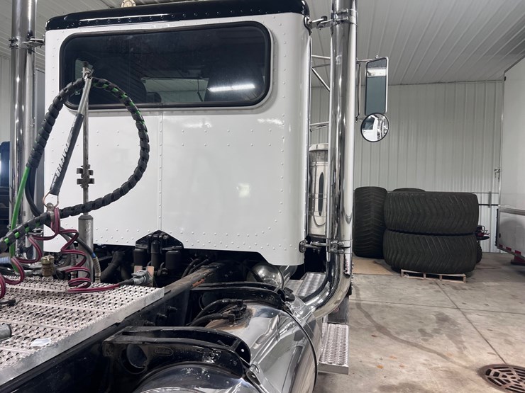 peterbilt-379-image-48