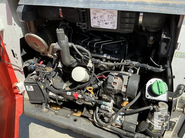 2019-bobcat-t595-image-10