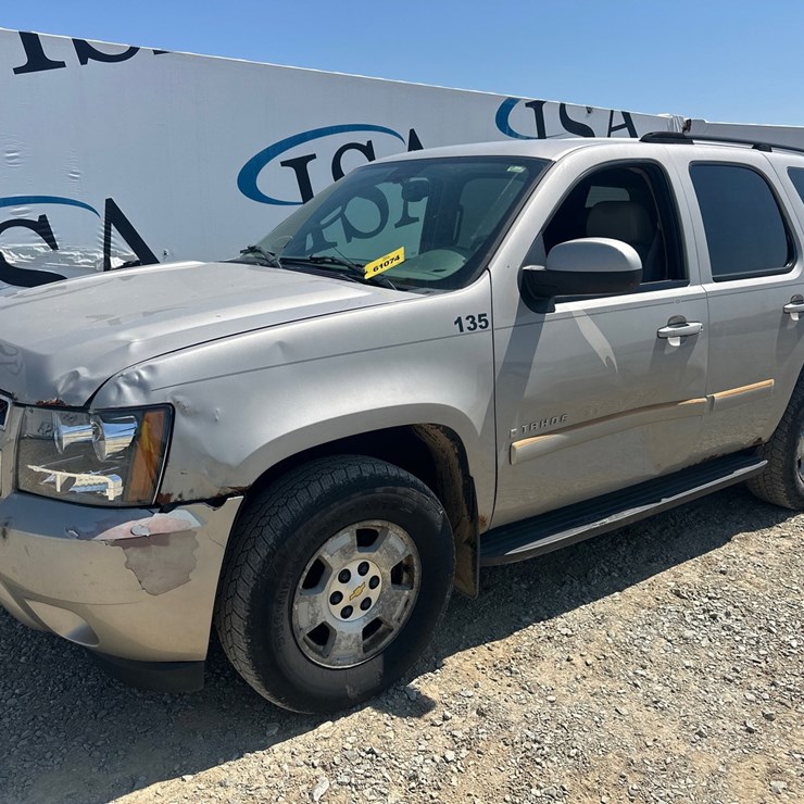CHEVROLET TAHOE