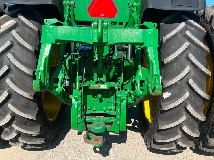 2023-john-deere-7r-210-image-53