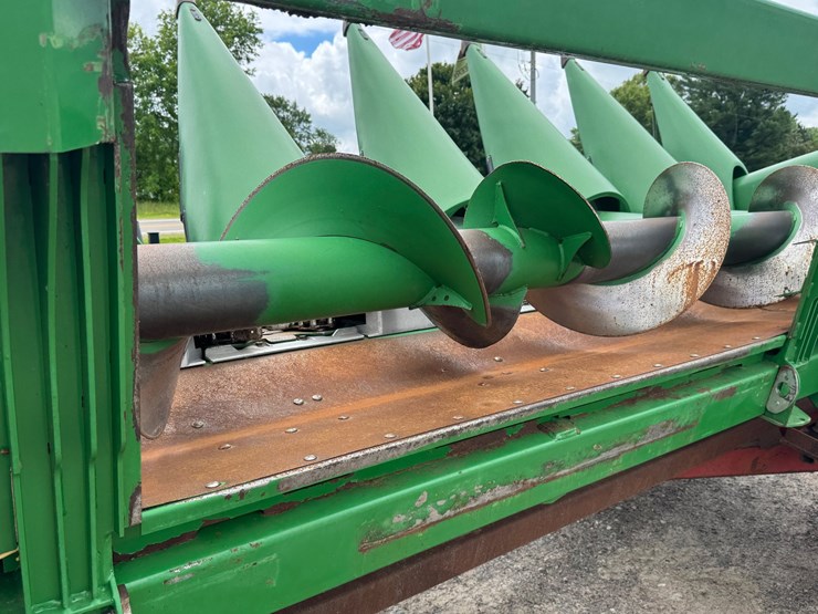 2015-john-deere-608c-image-6