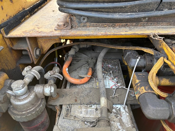 caterpillar-d5c-iii-image-67