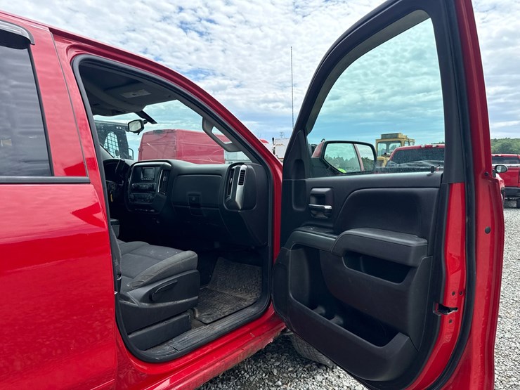 2015-chevrolet-1500-image-31