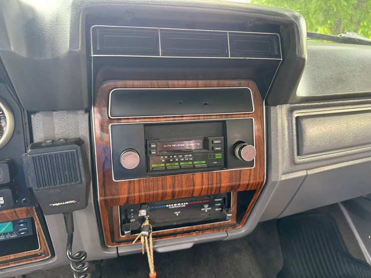 1980-ford-f350-image-27