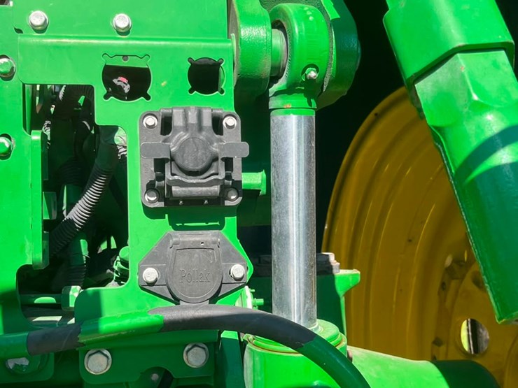 2023-john-deere-7r-210-image-49