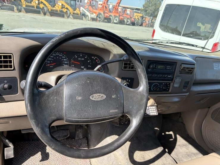 2002-ford-f350-image-19