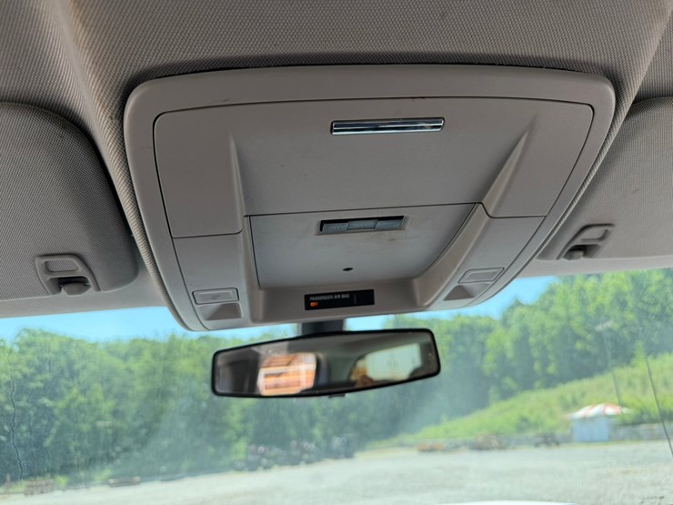 2019-chevrolet-silverado-1500-image-32