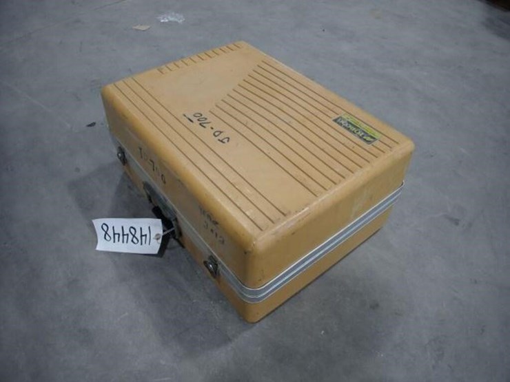 john-deere-700-image-2