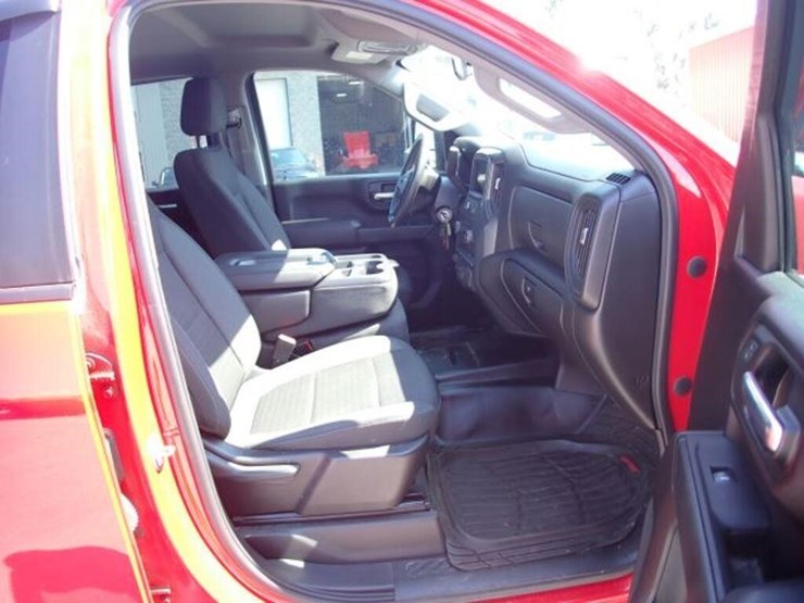 2023-chevrolet-silverado-2500-image-40