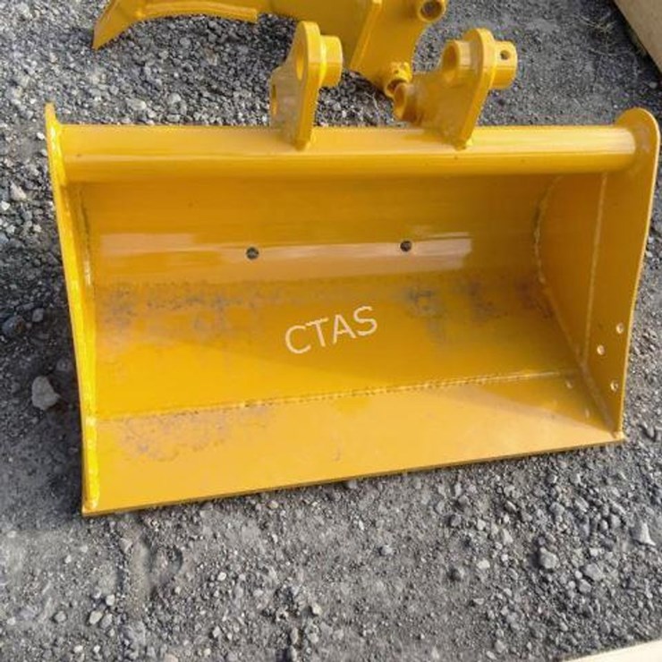 CATERPILLAR 24