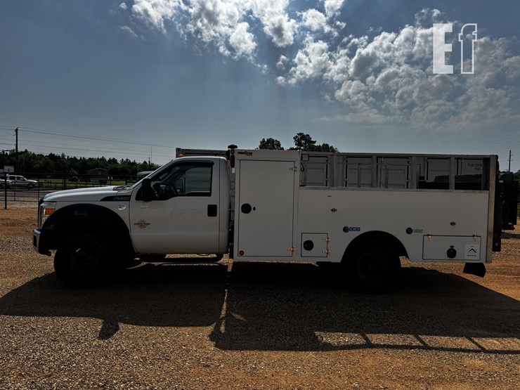 2015-ford-f550-sd-image-2