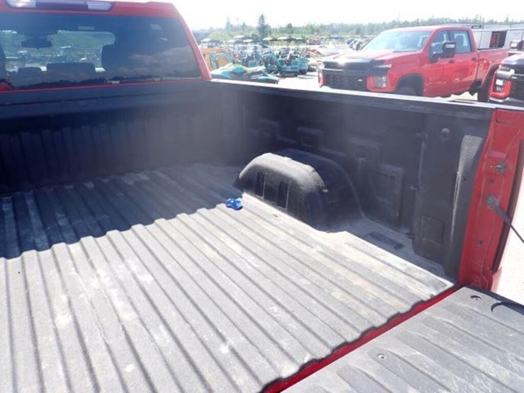 2024-chevrolet-silverado-1500-image-31