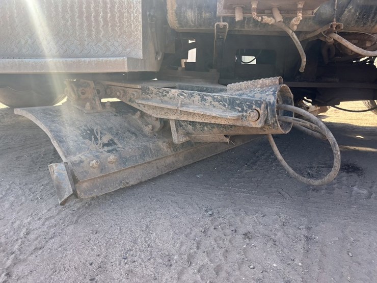 2007-peterbilt-367-image-63