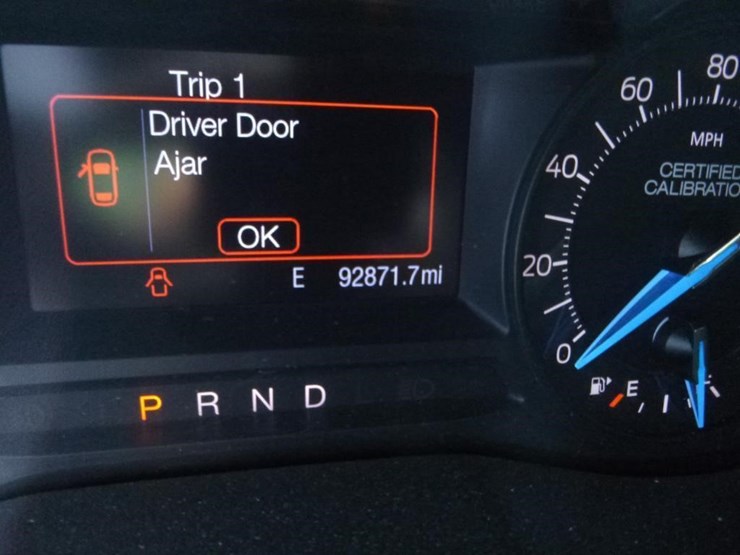 2016-ford-explorer-image-14