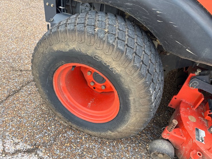 kubota-zd331-image-11