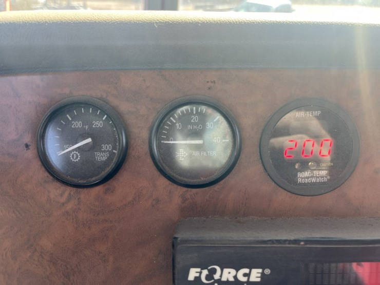 2007-peterbilt-367-image-116